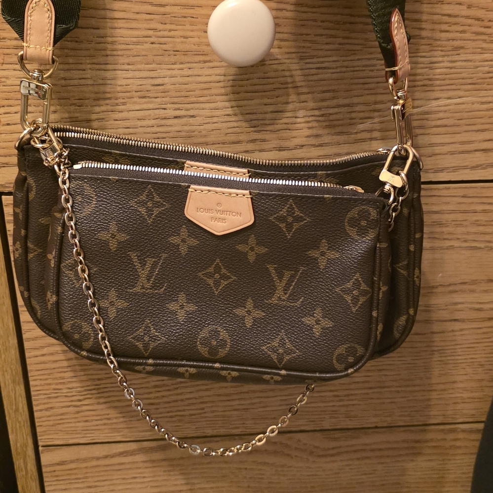 Louis Vuitton Multi Pochette Accessoires